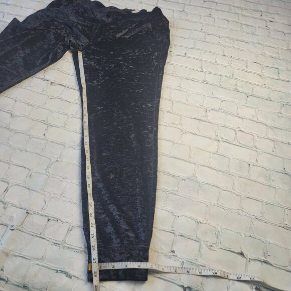 Lululemon woman black crushed velvet Ready to Crush Joggers size 10 - Picture 3 of 12
